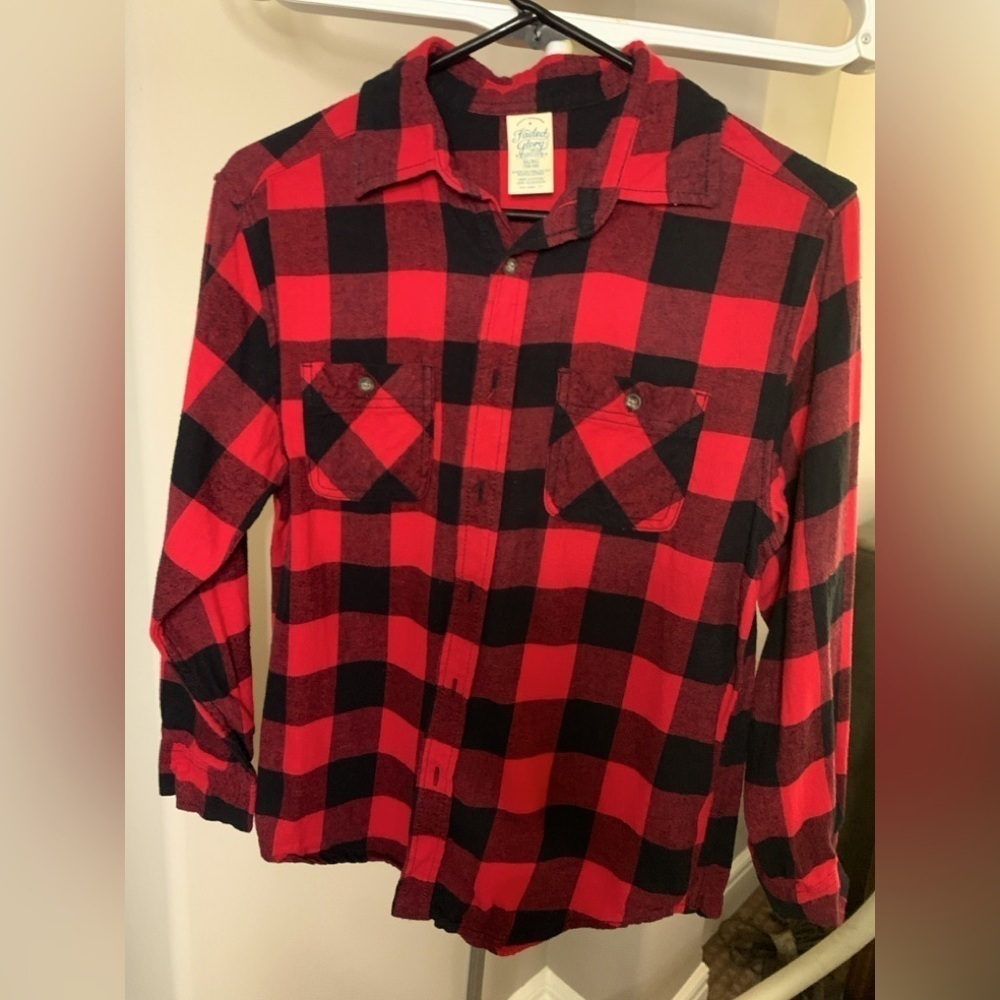 Youth XL (14-16) Faded Glory Long sleeve Red and Black Plaid shirt.